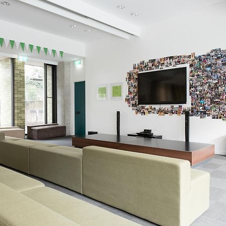 Racecourse Space Pop Up Randwick Bagian luar foto