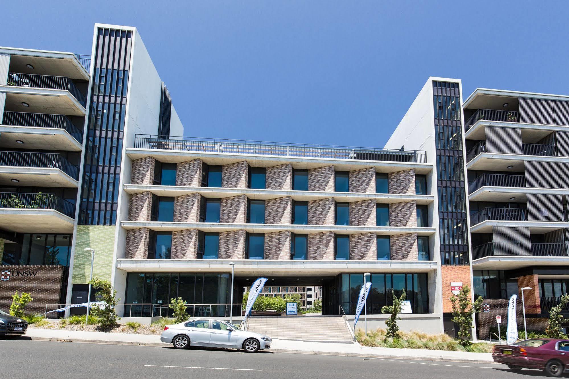 Racecourse Space Pop Up Randwick Bagian luar foto